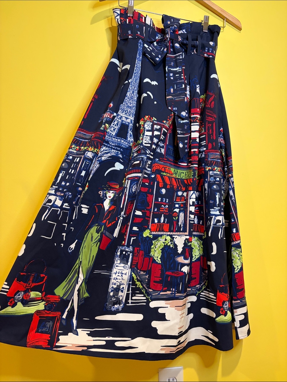HER Destiny Paris Skirt Medium NWOT - Picture 2 of 11